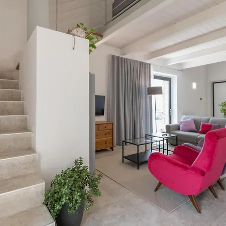 Lovely In With Kitchen Alviano