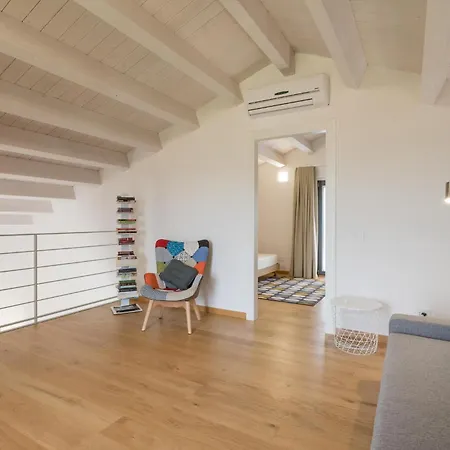 Lovely In With Kitchen Сasa de vacaciones Alviano